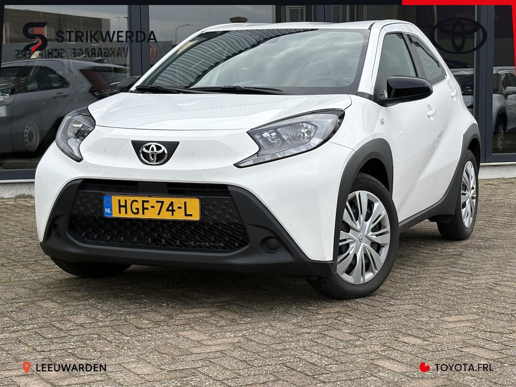 Toyota Aygo X 1.0 VVT-i MT Play