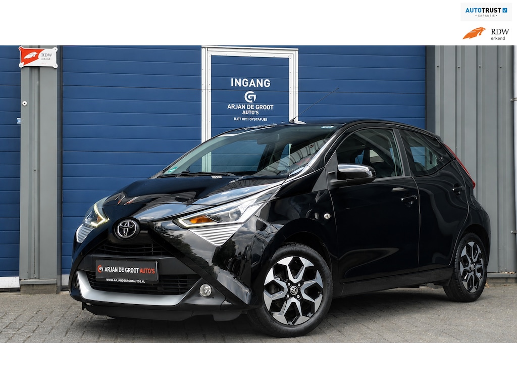 Toyota Aygo 1.0 VVT-i x-play 5Drs AUTOMAAT Airco Camera Carplay LM velgen