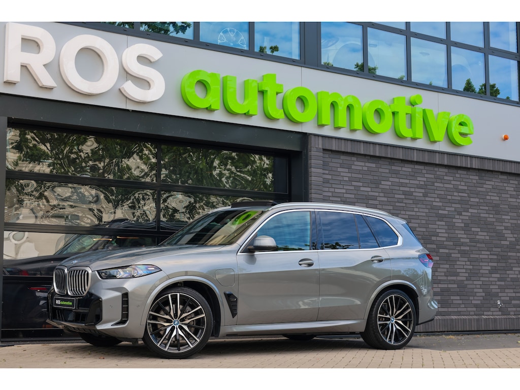 BMW X5 xDrive50e | BTW | SKYLOUNGE | 22 INCH | COMFORTSTOELEN | H/K | ACC | HUD |