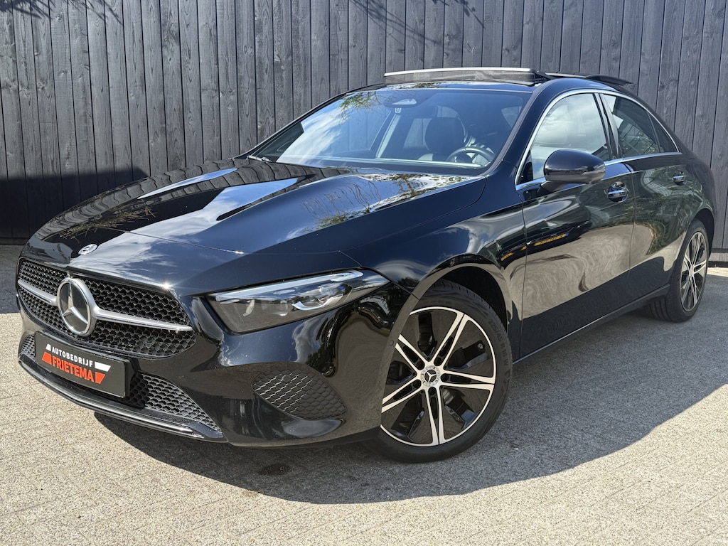 Mercedes-Benz A-klasse 250 e Business Line