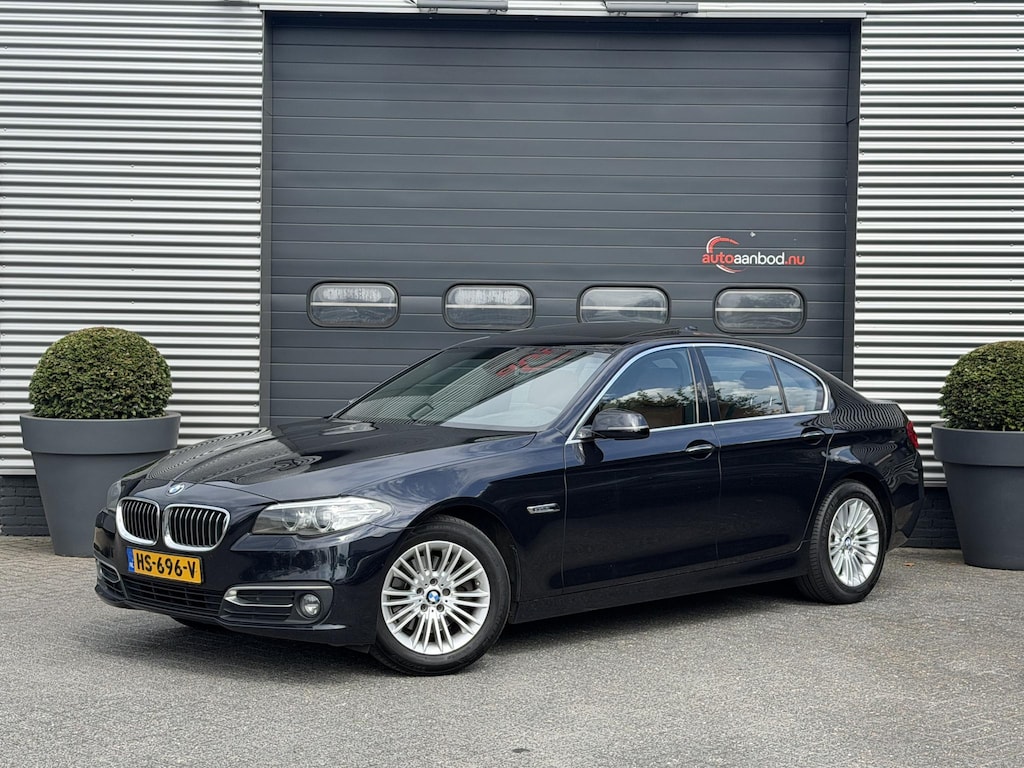 BMW 5-Serie 520d Individual Edition | Panoramadak | Navigatie | Lederen Bekleding | Climate Control | Stoelverwarming |