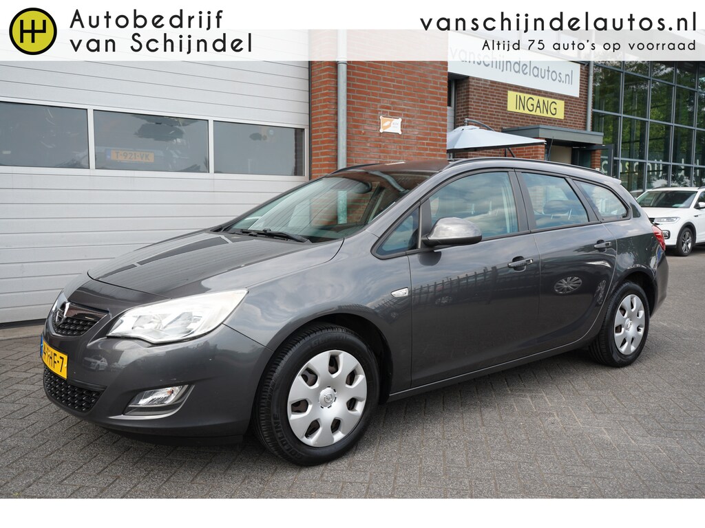 Opel Astra Sports Tourer 1.4 TURBO 141PK TURBO EDITION ORIGINEEL NL AIRCO CRUISECONTROL TREKHAAK PARKEERSENSOREN ELECTR.RAMEN-SPIEGELS RADIO CD AUX