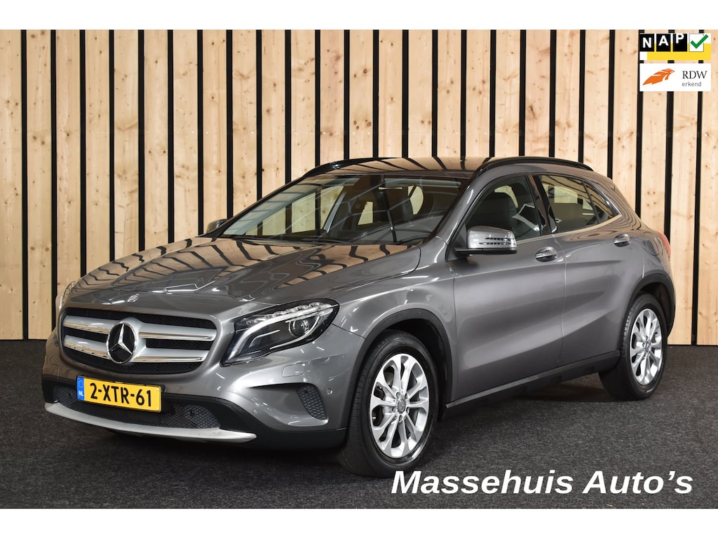 Mercedes-Benz GLA 200 Ambition 122dkm NL Auto Bi-Xenon Navi Airco Cruise + Nwe APK