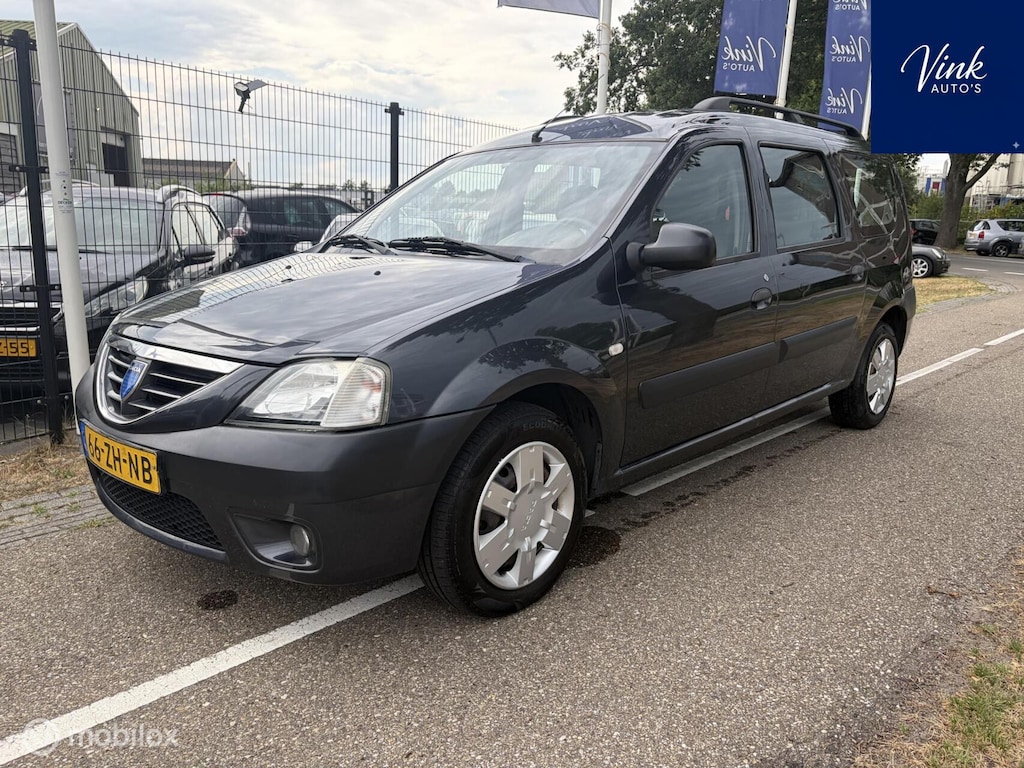 Dacia Logan MCV 1.6-16V Blackline 7p. | APK 5-2027 | Airco | 7 Persoons !