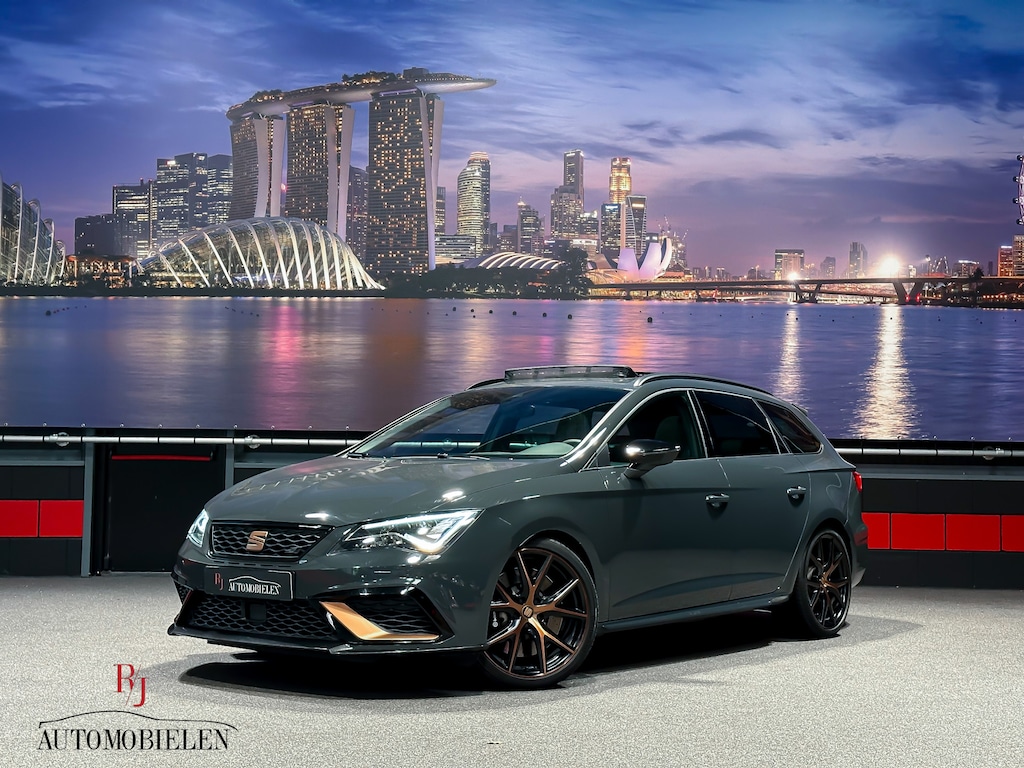 SEAT Leon ST 2.0 TSI CUPRA R 300 Carbon Brembo Limited edition