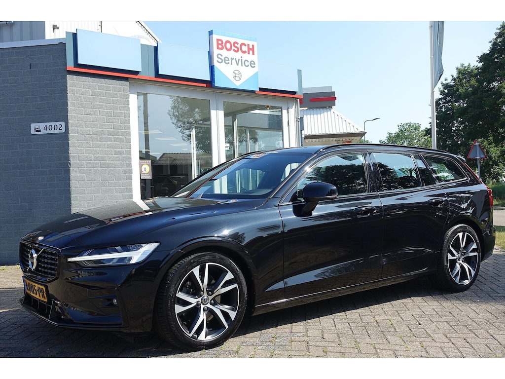 Volvo V60 B3 163pk Geartronic Mild Hybrid R-Design | PANO | HARMAN | PILOT ASSIST | KEYLESS |