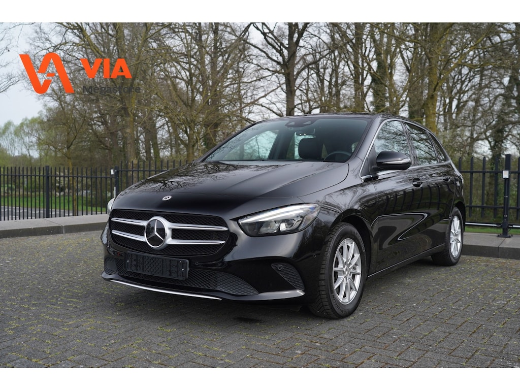 Mercedes-Benz B-klasse 200 LED | PDC | Halfleer | Stoelverw. | Climate | Camera | Adaptive Cruise |