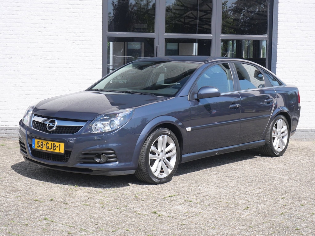 Opel Vectra GTS 1.8-16V Executive 95.000km !!! Airco Xenon Pdc Half Leder
