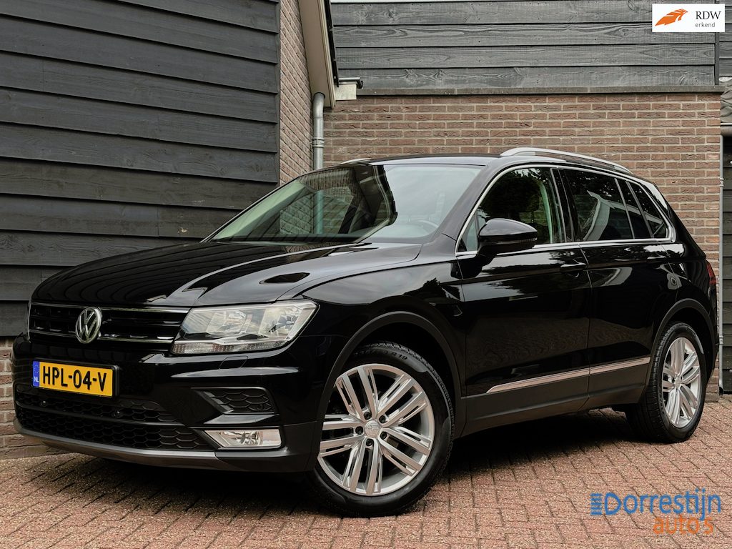 Volkswagen Tiguan 1.4 TSI Comfortline Business | Trekhaak | CarPlay | ACC | PDC | Navi