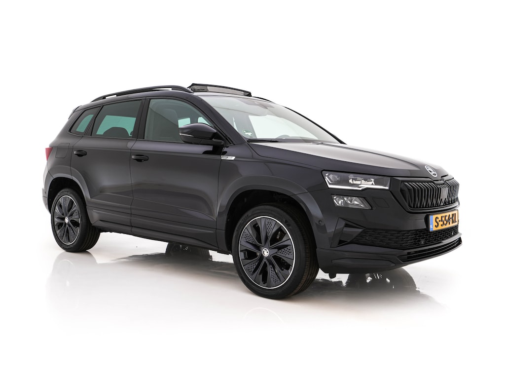 Skoda Karoq 1.5 TSI ACT Sportline Business (INCL-BTW) Aut. *PANO | DIGI-COCKPIT | FULL-LED | ADAPTIVE-CRUISE | HEATED-SPORTSEATS | TOPVIEW | AMBIENTLIGHT | NAVI-FULLMAP | KEYLESS | DAB+ | TOWBAR | PRIVACYGLASS | 18''ALU*