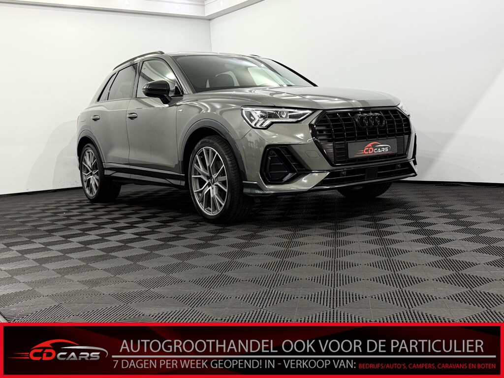 Audi Q3 35 TFSI edition one 3x S-Line Camera, Navi, Virtual desk, Stoelverwarming, Cruise control adaptief, Half leder, A start stop, Elektrische achterklep