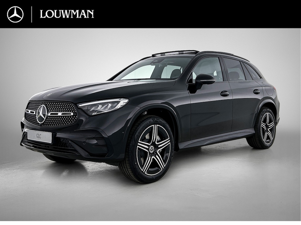Mercedes-Benz GLC 300e 4MATIC Business Solution AMG | Advanced plus | Nightpakket | Parkeerpakket met achteruitcamera | Trekhaak | Middenconsole metaalstructuur | Panoramaschuifdak | 20 inch vijfspaaks lichtmetalen AMG-velgen | Warmtewerend, donkergetint glas |