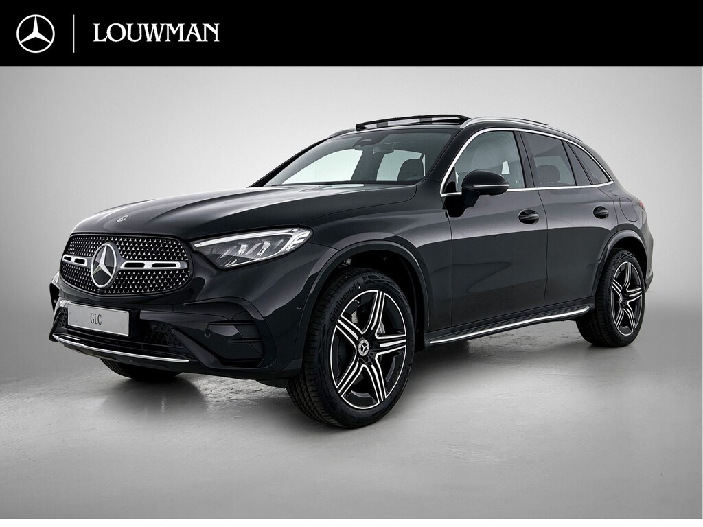 Mercedes-Benz GLC 300e 4MATIC Business Solution AMG | Advanced plus | Trekhaak | Panoramaschuifdak | Treeplanken in aluminiumlook | Middenconsole metaalstructuur | 20 inch vijfspaaks lichtmetalen AMG-velgen |