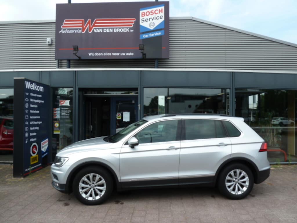 Volkswagen Tiguan 1.4 TSI 150pk 4Motion DSG Comfortline Bussines EERSTE EIGEN.