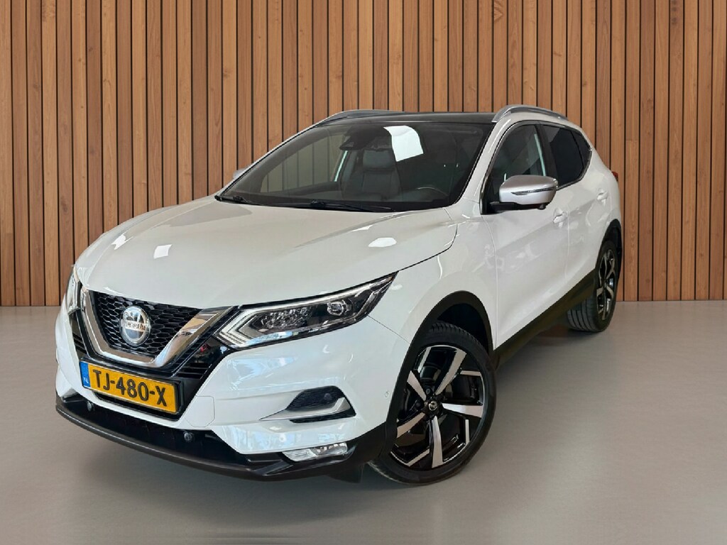 Nissan Qashqai 1.2 Tekna + | 360 | Navigatie | Stoelverw.