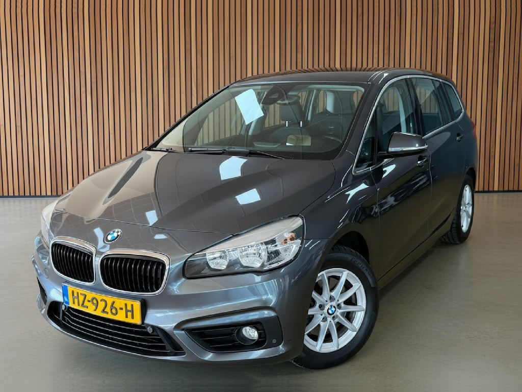 BMW 2-Serie Gran Tourer 218i Essential | HUD | Sensoren | Memory stoelen.
