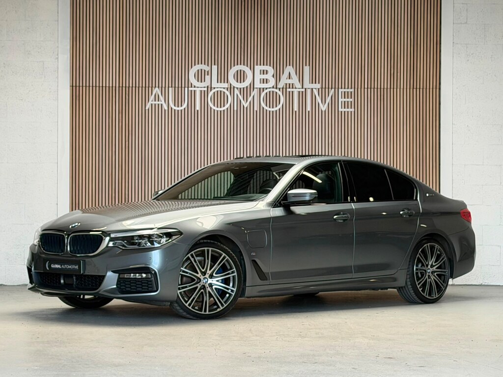 BMW 5-Serie 530e High Executive M sport - 20 INCH - SOFTCLOSE - HEAD UP - SCHUIFDAK
