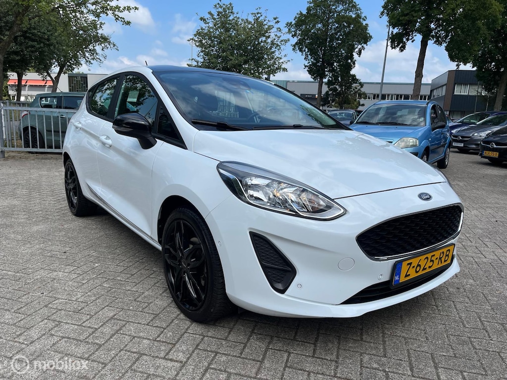 Ford Fiesta 1.1 Black & White Edition