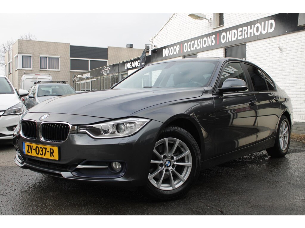 BMW 3-Serie 316i High Executive | Airco | Navi |Elec ramen | Stoelverwarming | Parkeersensor |