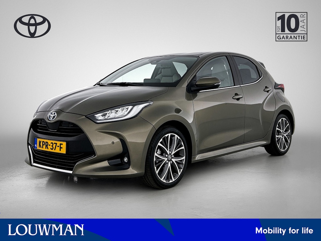Toyota Yaris 1.5 Hybrid Executive | Lichte kleur half lederen interieur | Head-Up Display | Dodehoek detectie | stoel+Stuurverwarming | Parkeersensoren voor+achter | SL 13