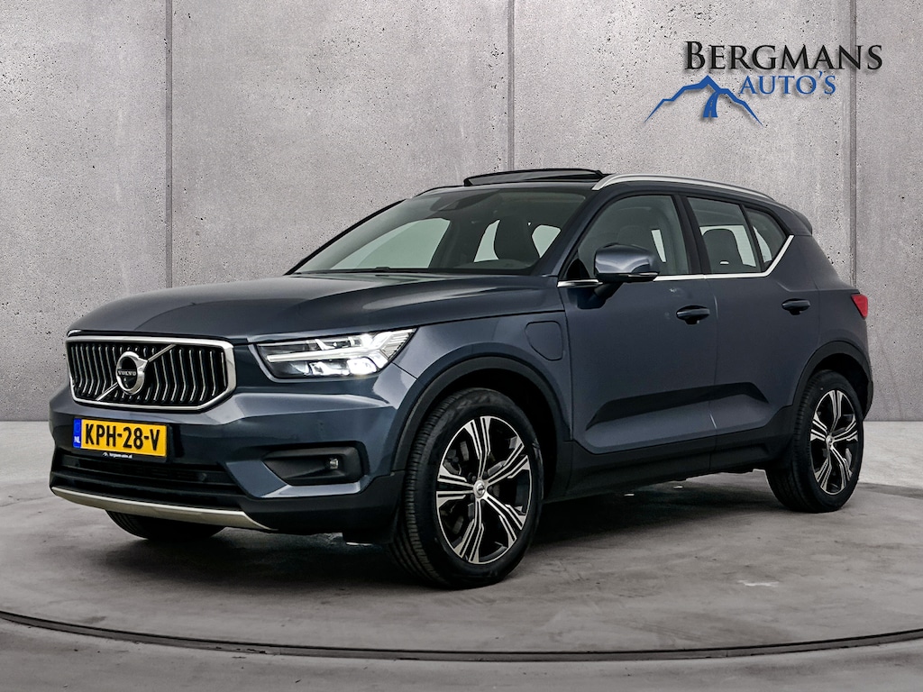 Volvo XC40 - 1.5 T5 Recharge Inscription PLUG-IN // SCHUIFDAK // STUUR+STOEL VERWARMING // LEDER //