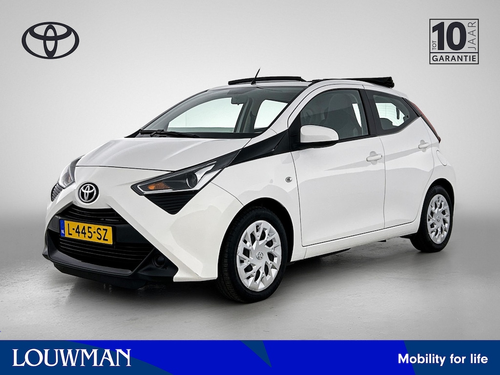 Toyota Aygo 1.0 VVT-i x-play cabrio | 1e Eigenaar | NIEUW GELEVERD & ONDERHOUDEN | Apple Carplay / Android Auto | SL32