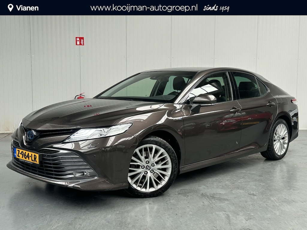 Toyota Camry 2.5 Hybrid Premium