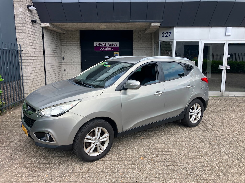 Hyundai ix35 2.0i Style / APK APRIL 2027 / EXPORT / CLIMA / EURO-5