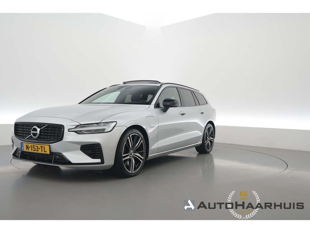 Volvo V60 2.0 T6 Recharge AWD R-Design | Pano | Camera | Pilot Assist | Memory Seats | Stoel- Stuurverw. | NAV+ CarPlay