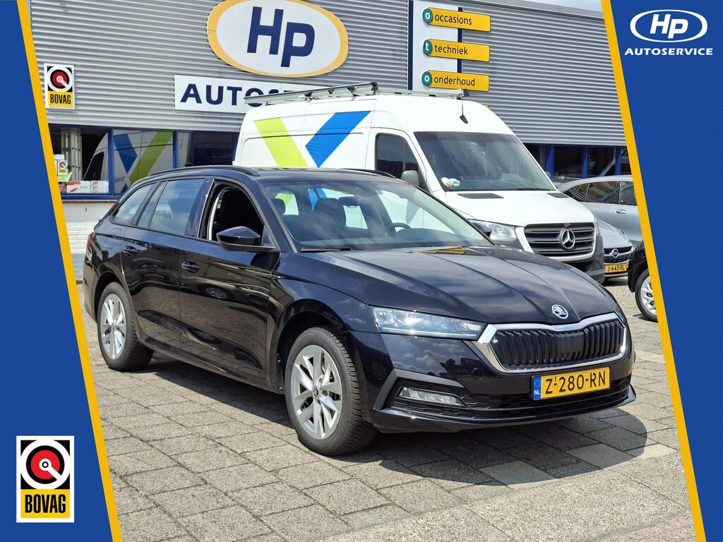 Skoda Octavia Combi 1.4 TSI iV PHEV Business Edition SOH 98% Adaptieve Cruise Trekhaak Wegklapbaar Elek.Achterklep DigiDash Full LED