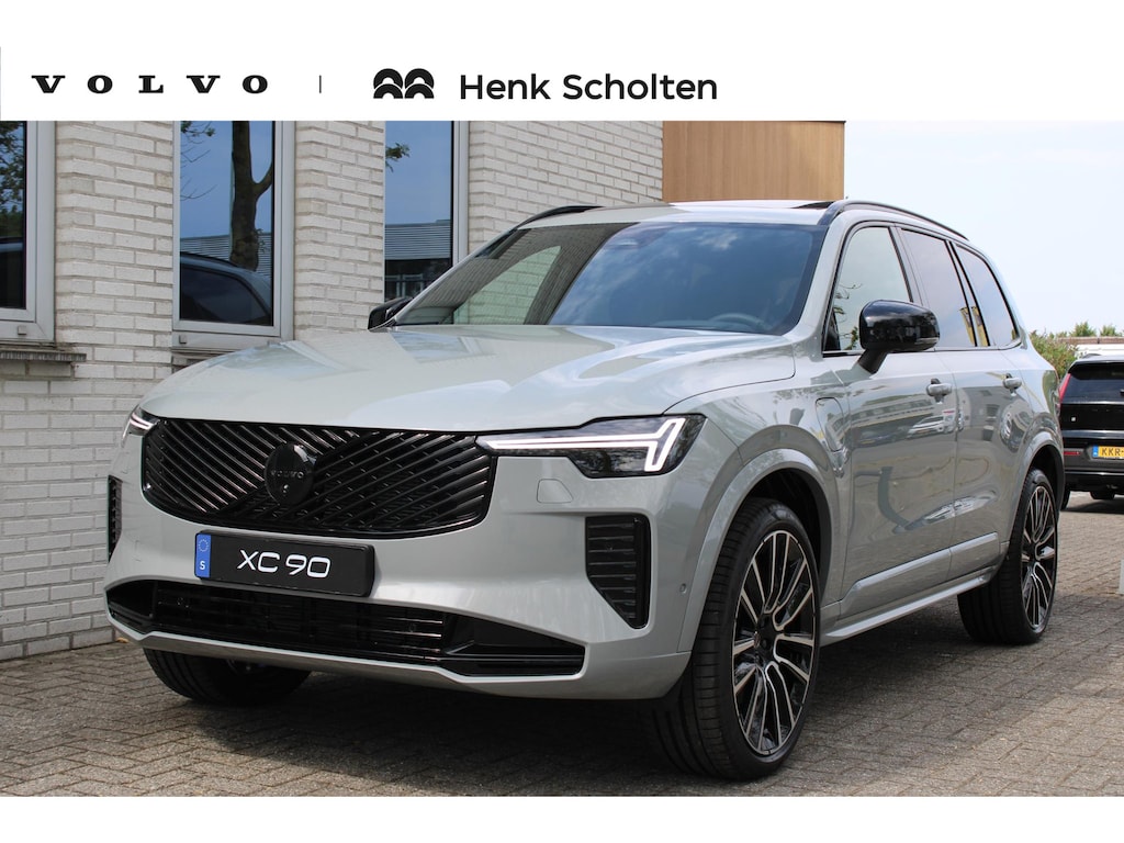Volvo XC90 T8 Plug-in hybrid AWD Ultra Black Edit. Executive | Extra getint glas achter | Nappa leder met ventilatie | Gelamineerde zijruiten rondom | Bowers & Wilkins audiosysteem | Luchtvering voor en achter met FOUR-C settings | Grafisch Head-up Display | Visual Park Assist (incl. 360º view) | Elektrisch bedienbaar glazen panoramisch schuif-/kanteldak met elektrisch bedienbaar zonnescherm