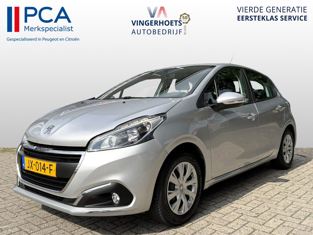 Peugeot 208 Benzine 5-Deurs * Naviagtie * Trekhaak * Cruise Control * Airco * Parkeersensoren * Top Onderhouden * Vingerhoets; Vierde Generatie Eersteklas Service. Al meer dan 100 jaar een begrip in de Brabantse Kempen
