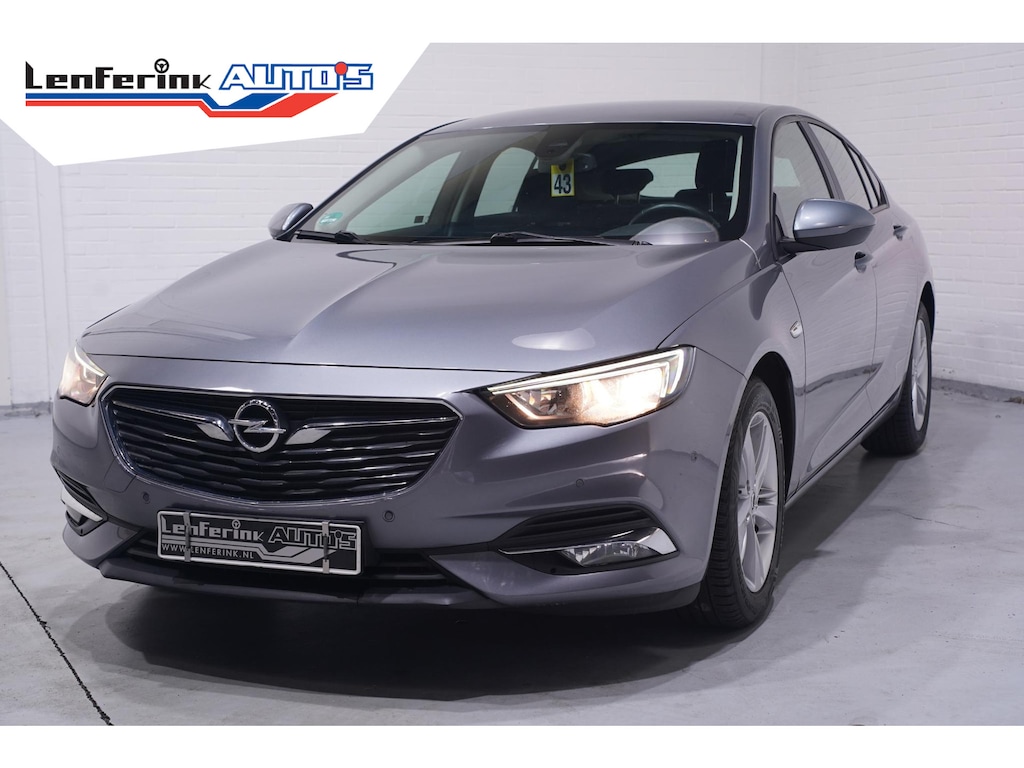 Opel Insignia Grand Sport 1.6 CDTI Business Executive navigatie led-verlichting cruise-controle stoel/stuur-verwarming groot-licht assist lane-assist aplle-carplay climate-controle PDC v+a camera lederen multifunctioneel stuurwiel