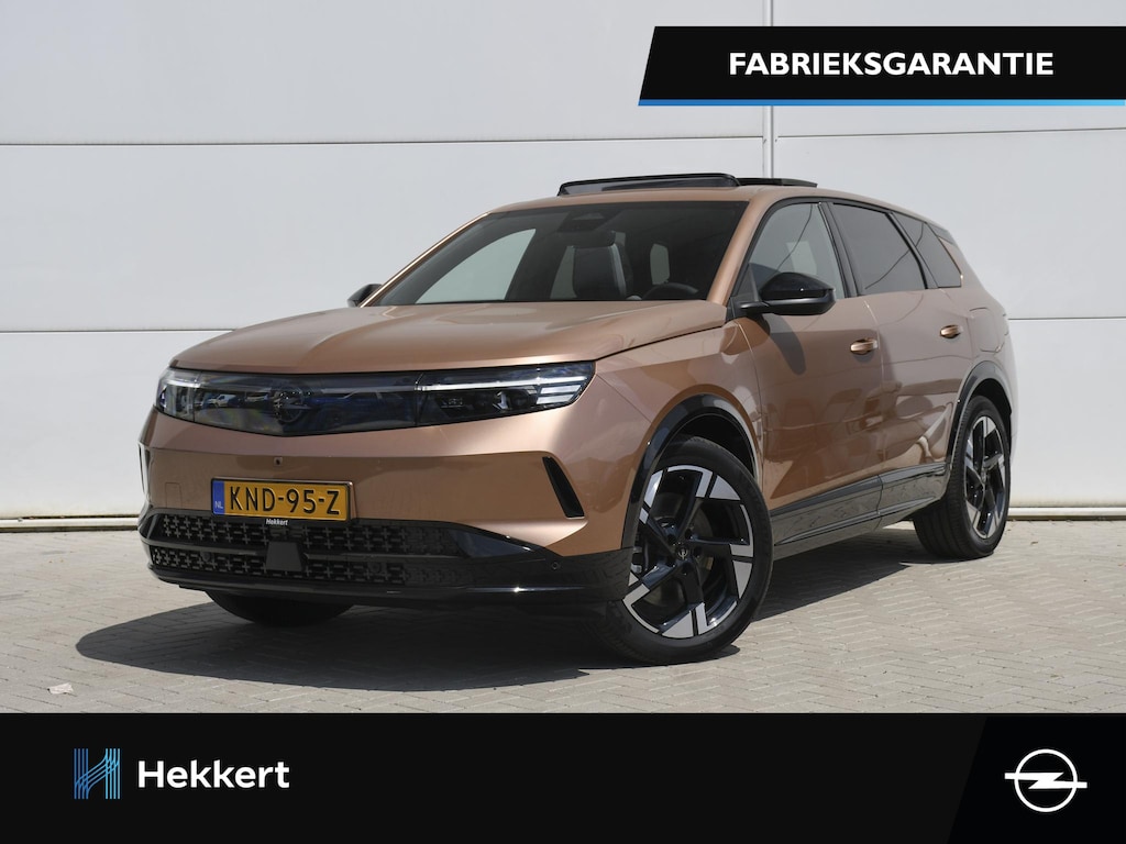 Opel Grandland Electric GS 73kWh 213pk Automaat PANO-DAK | ADAP. CRUISE | STOELVERWARMING | LED MATRIX | 20''LM | CAMERA VOOR + ACHTER