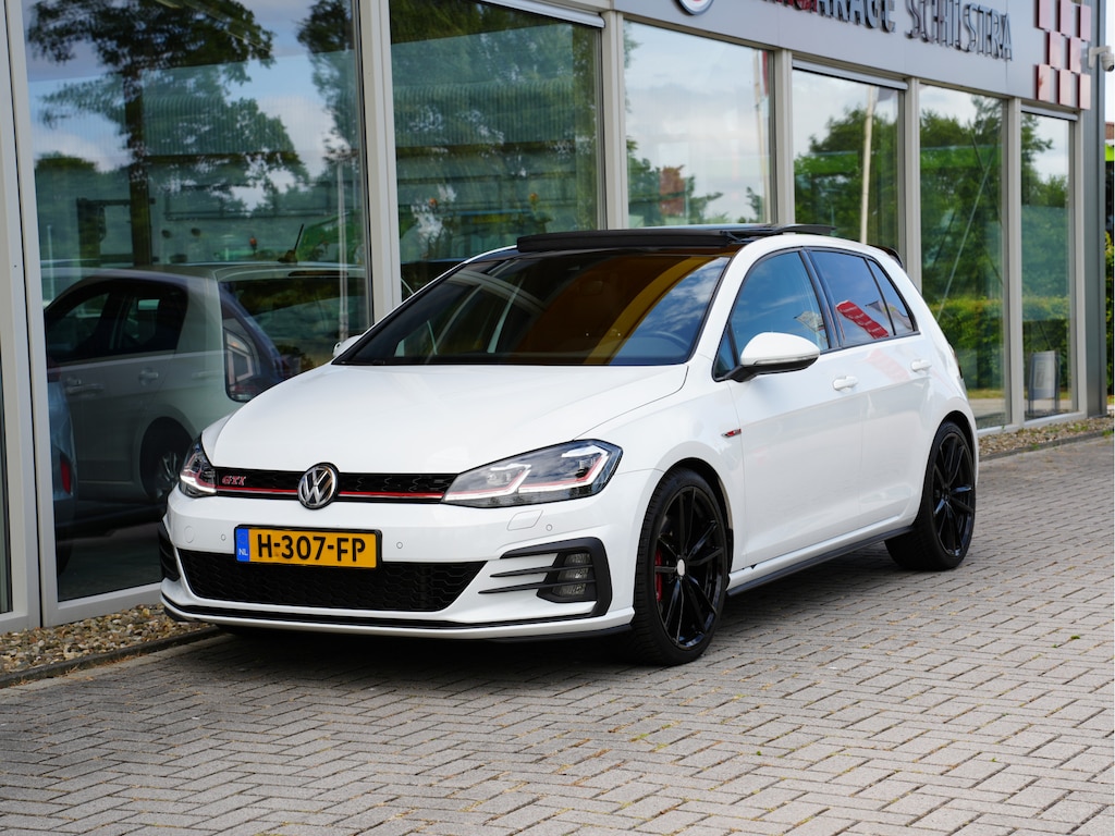 Volkswagen Golf 2.0 TSI GTI Performance | Panoramadak | BearLock Anti-diefstal | Maxton Design Kit |