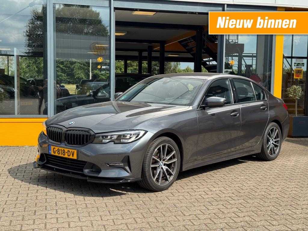 BMW 3-Serie 320I Executive Edition - sensoren - climate control - carplay