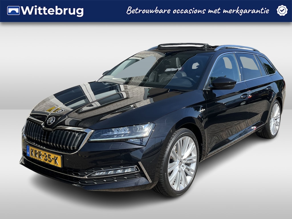 Skoda Superb Combi 1.4 TSI iV Laurin & Klement / AUTOMAAT/ PANO/ TREKHAAK/ LEER/ STANDKACHEL/ DCC/ ACC/ PARK.SENSOR.V+A/ CAMERA/ STANDKACHEL/ STUUR+STOELVERWARM./ MEMORY SEAT/ SMARTLINK/ CANTON AUDIO/ ELEK.ACHTERKLEP/ DIGITAL DASH/ 19'' L