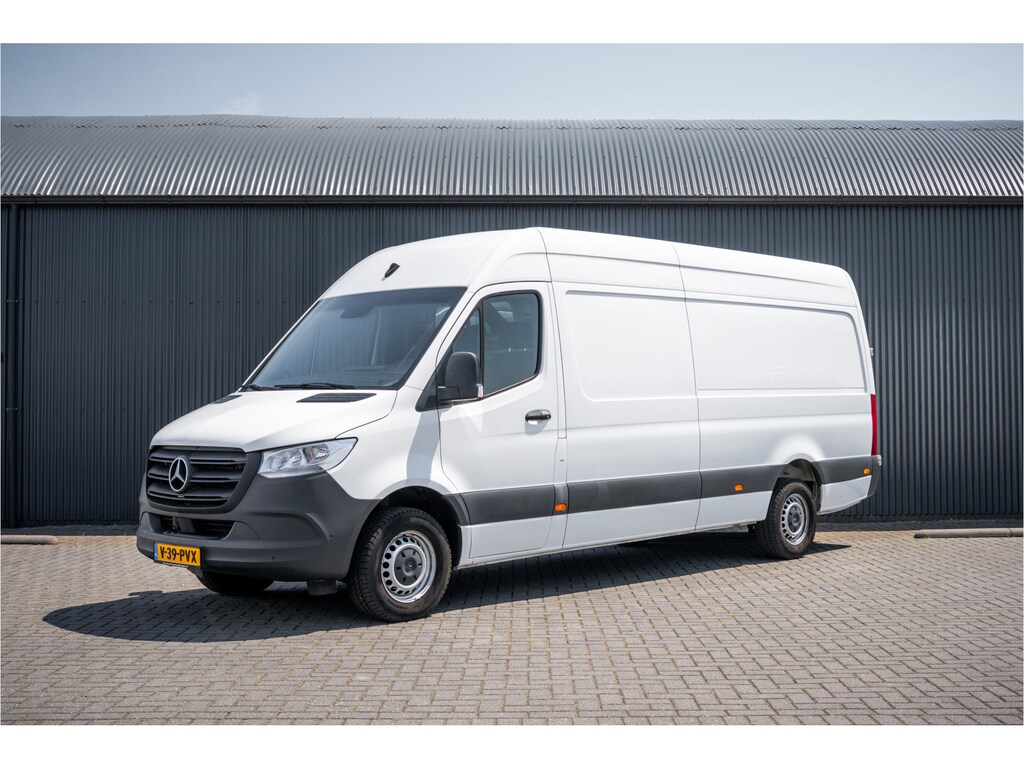 Mercedes-Benz Sprinter 317 CDI L3H2 | 170 PK | Automaat | Camera | Mbux | Cruise | PDC | Trekhaak