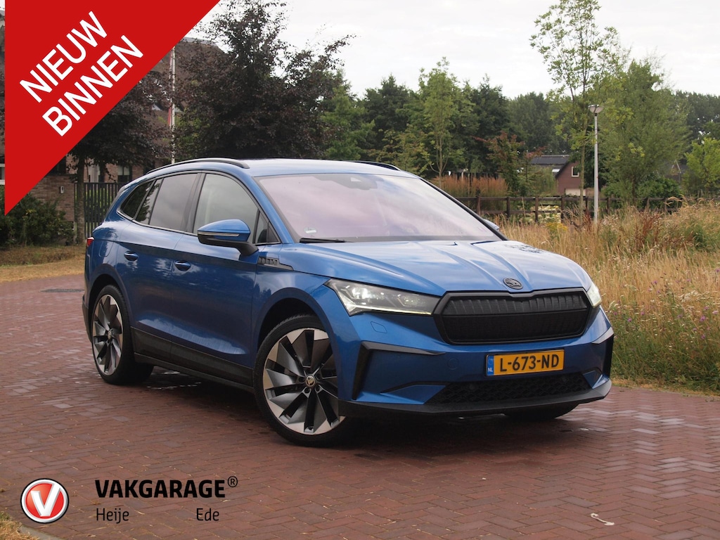 Skoda Enyaq iV 80 First Edition | SOH 90% | Camera | Trekhaak | Leer | Warmtepomp | Sfeerverlichting | Apple Carplay |