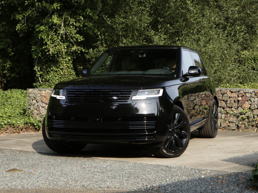 Land Rover Range Rover P550e SV Autobiography Black