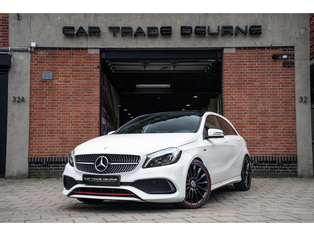 Mercedes-Benz A-klasse 250 AMG 4MATIC Pano / Memory / Camera