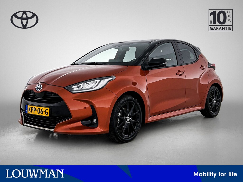 Toyota Yaris 1.5 Hybrid Executive | Stoelverwarming | Apple CarPlay/Android Auto | Climate Control | Cruise Control Adaptive | Achteruitrijcamera | JBL | HUD | Parkeersensoren voor+achter | BLIS |