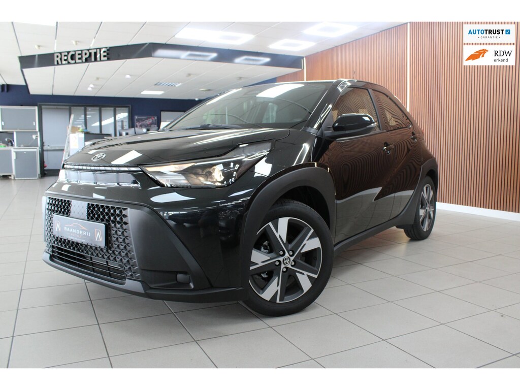 Toyota Aygo X Hybrid 115 pulse | Airco | Adaptieve cruise control | Carplay | Achteruitrijcamera | Stoelverwamring