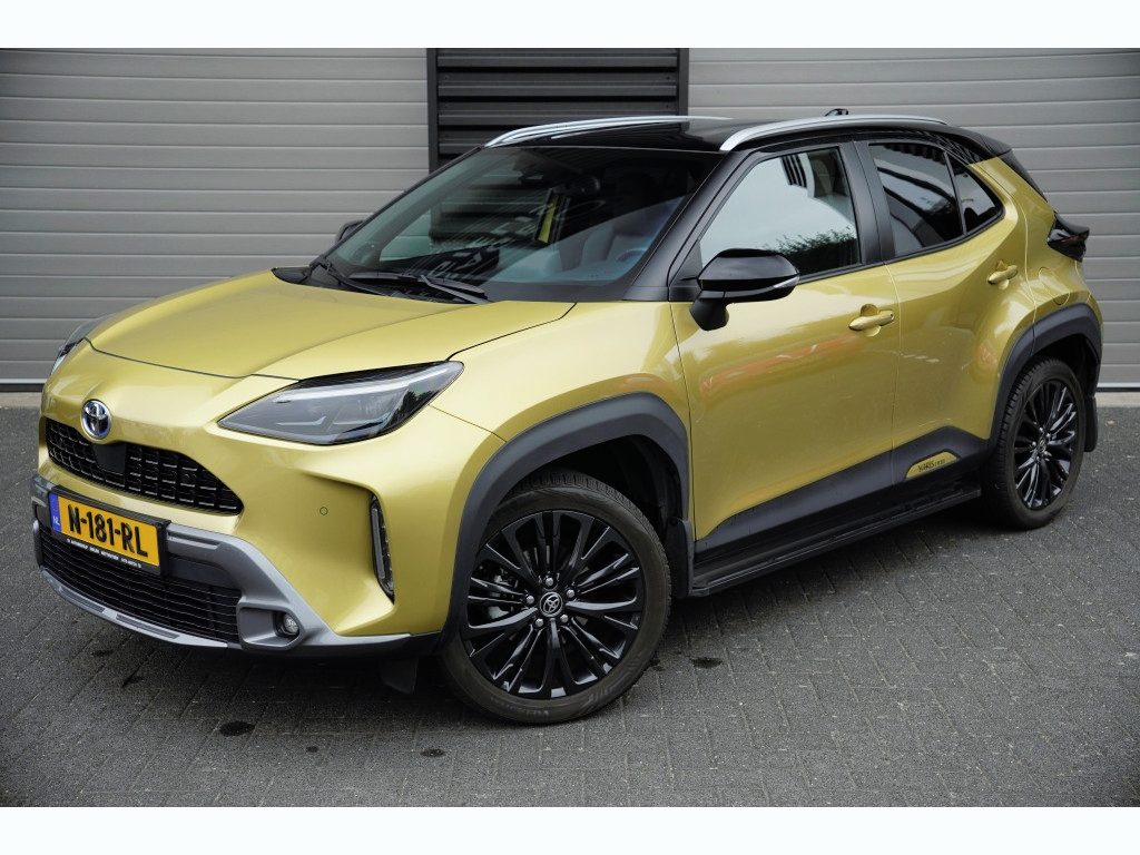 Toyota Yaris Cross 1.5 Hybrid Adventure 4WD, adaptieve cruise, DAB, 18 inch,