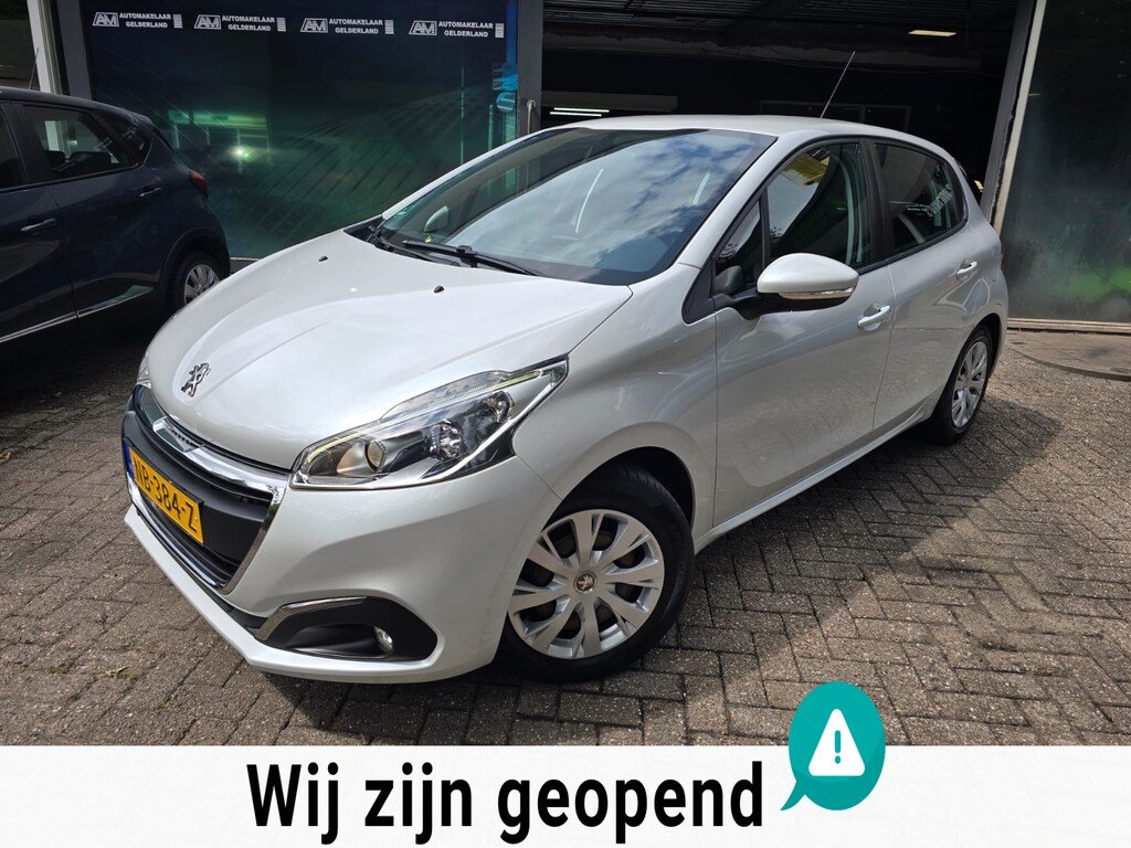 Peugeot 208 1.2 82PK Blue Lion | 2E EIGENAAR | 3/6 OF 12MND GARANTIE | NAVI | AIRCO | CRUISE |