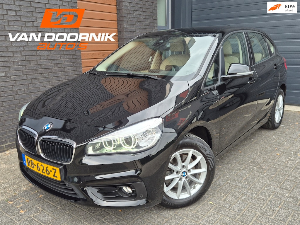 BMW 2-Serie Active Tourer 218i Corporate Lease High Executive Automaat Leder/Trekhaak/Navigatie
