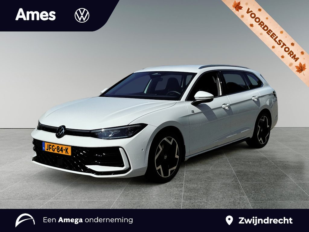 Volkswagen Passat Variant 1.5 150pk eTSI R-Line Business 360 graden camera 'Area View' | Parkeerassistent 'Park Assist Plus' | Voorstoelen verwarmbaar