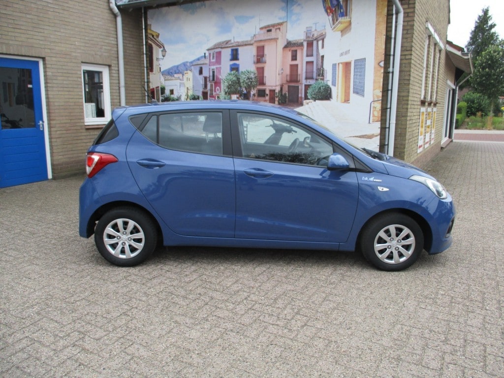 Hyundai i10 1.0I I-MOTION Bleu