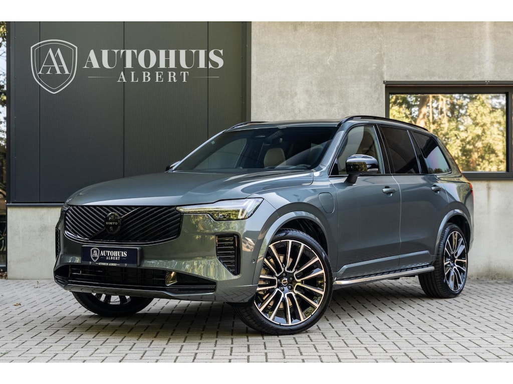 Volvo XC90 T8 Ultra Dark B&W Pano Lucht Trekhaak 360 HUD 22"