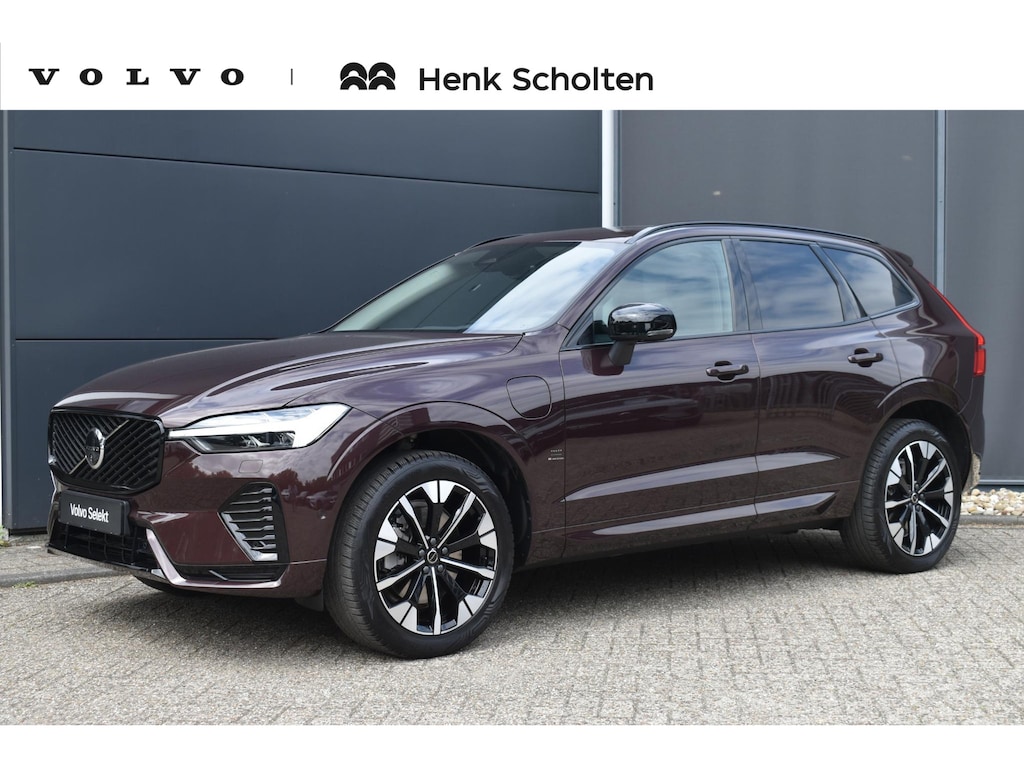 Volvo XC60 T6 Plug-in Hybrid Ultra Dark | Luchtvering | Trekhaak | Verwarmbare voorstoelen en achterbank | Premium audio by Harman Kardon | Keyless | Verwarmbaar stuurwiel |